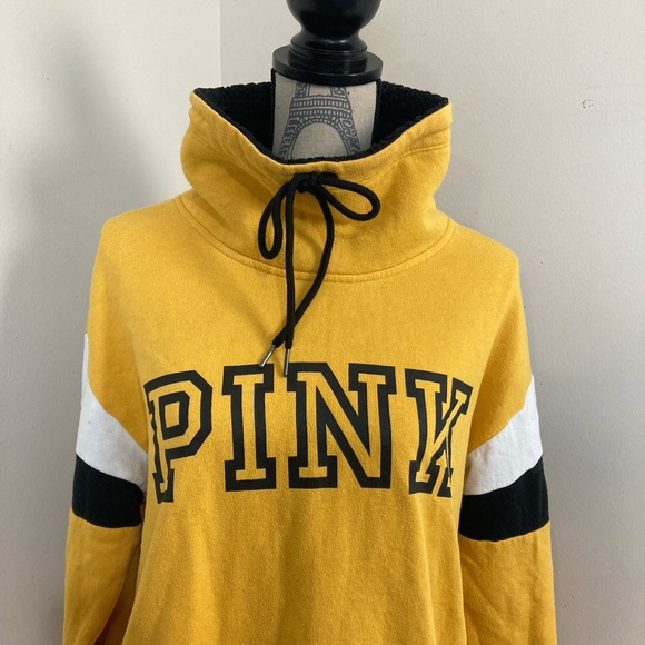 Pink by Victoria Secret Women’s Yellow Black White Crowl Sweatshirt Long Sleeves - Picture 2 of 3